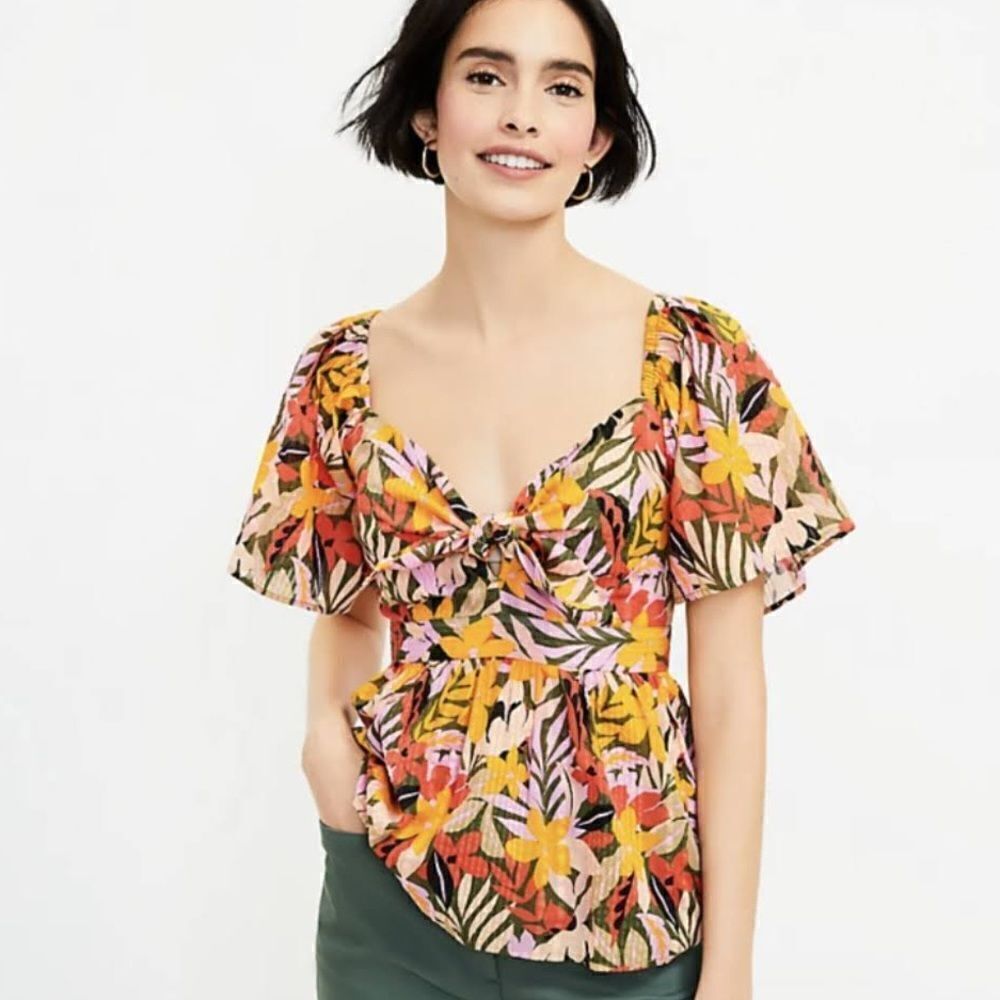 NWOT Loft Tropical Orange Flutter Tie Neck Babydoll Top Large